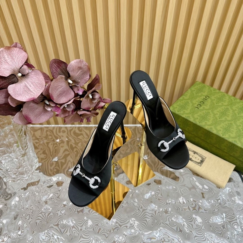 G*u*i high heels